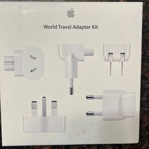 Brand new Apple world travel adapter kit